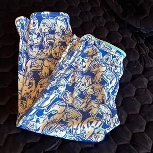 Lilly Pulitzer cropped leggings - fun elephant print! 🐘